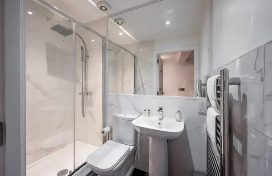 e47e8f66d1257db9f737d7516f7f755f0bd93d8342985e76db5f76f01c506408 ce92f41ea9 v0.JPG w1280xh0 rDEF.jpg