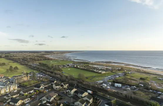 1ee1df66eb06607c5d74404a4a913afa68a6a870c710e552bf7bb88b70b5f41a a2f108e735 v0.jpg