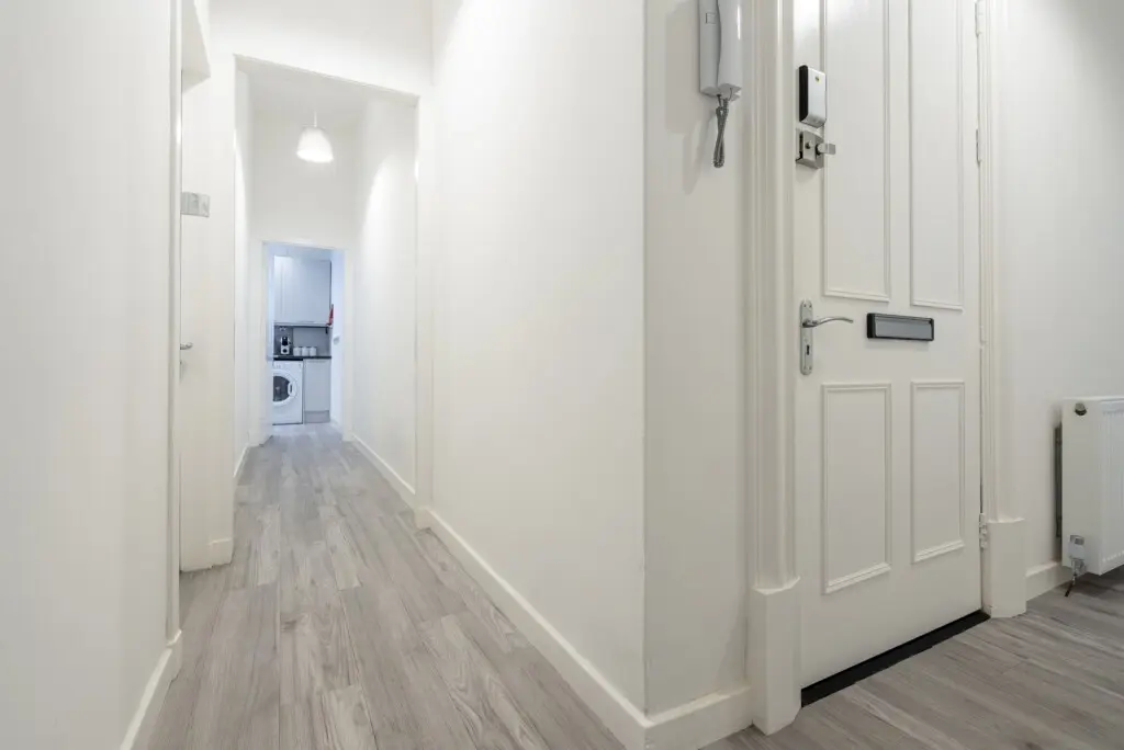 84dbd816d8e8000f76983bf9212759ecb6dbfff740de1ec2c737e66ee33dda18 a2f108e735 v0.jpg