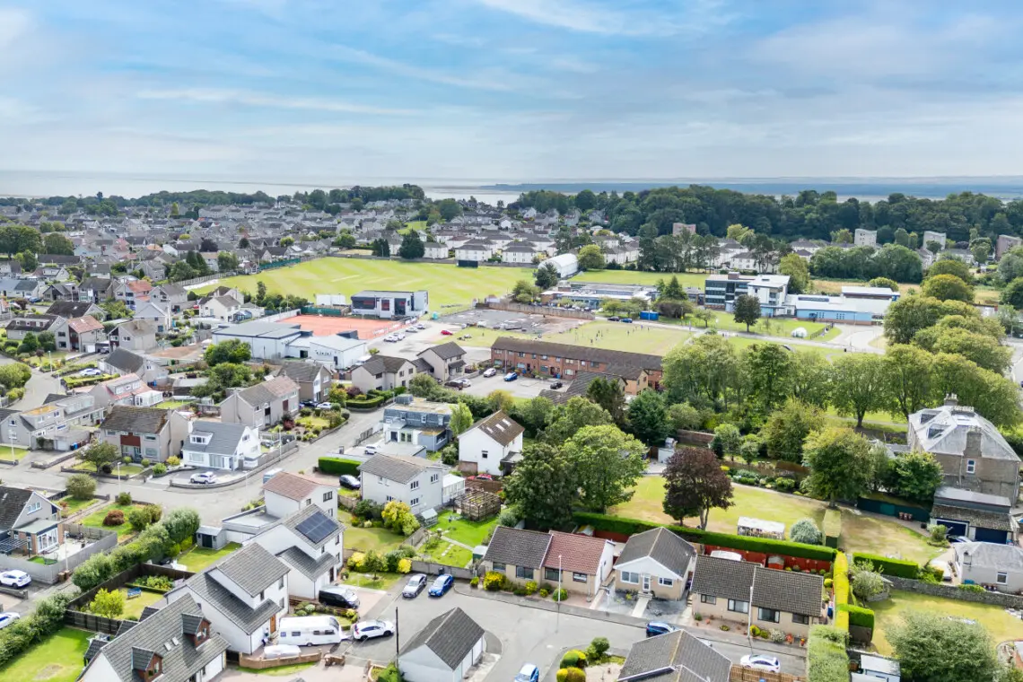 ded84feb3fddefa88ce571dbedf025bfb12394bdf2acdaae733e276d63cd9311 27fe1aa1e9 v0 w1280xh0 rDEF.jpg