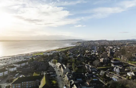 fc504000c5ec957227d8ef86340175aeaddf42fc774c3cb1d8f61b6a4bdb7ee8 a2f108e735 v0.jpg