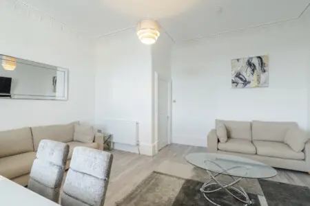 fc882d21991f9f78979ea5ebda4e244bcab5f05f7a15211773063dcd9e050ff3 a2f108e735 v0.jpg