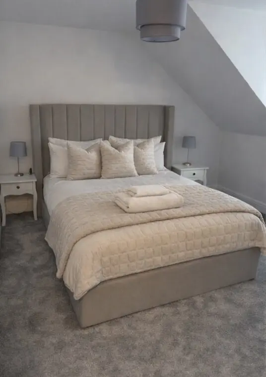 3956e4c9e8304206f33a4f560483b90bb1ab2a14e2dfe35e36ee6592fae6e04c 5e95f3093e v0.jpg