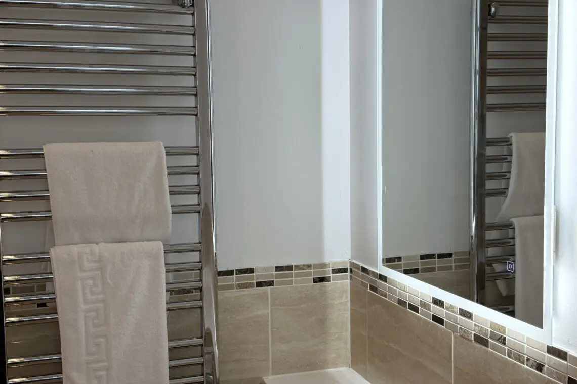 4299c7ff0ffb9e43b12bc23b5b6eb3f6f8a27df314b140b7f49bcedd811def50 5e95f3093e v0.jpg