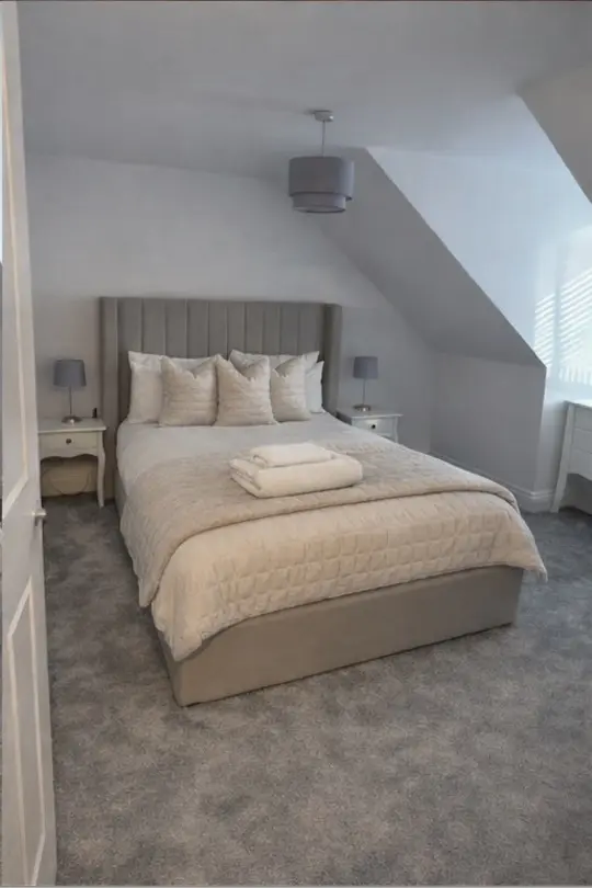 5099e81cd17b883b8143536b7e3be8865cbe79756bad1a069a829d40b2d9cfce 5e95f3093e v0.jpg