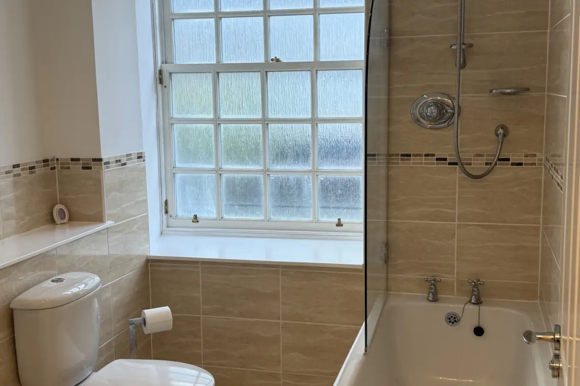 71281866b83f45ff86b0f8001610a23bdea80812dead61306f8461acaea0b271 5e95f3093e v0.jpg