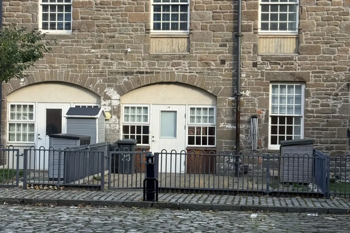 7469dfcd2881a58ea4e9e223d8c897fe8e8c5e98cfa8339c5e1267496fceba82 5e95f3093e v0.jpg