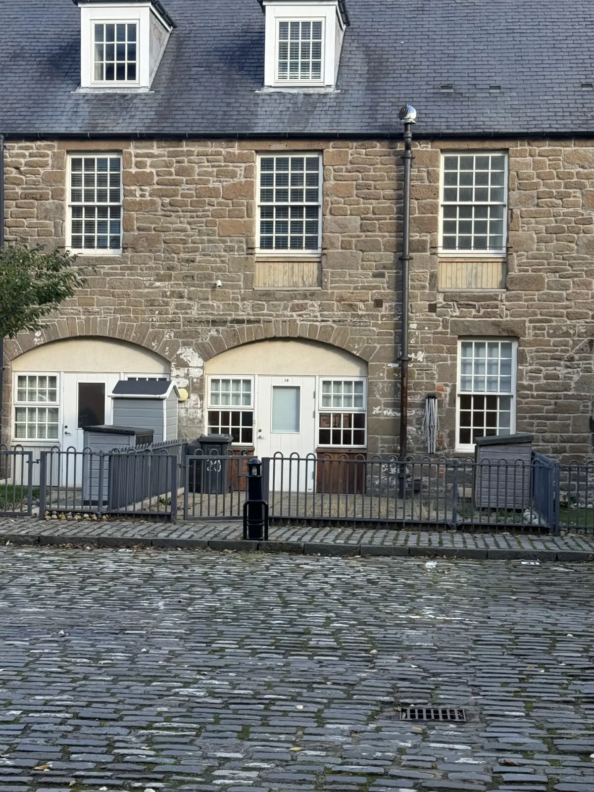 7469dfcd2881a58ea4e9e223d8c897fe8e8c5e98cfa8339c5e1267496fceba82 5e95f3093e v0.jpg