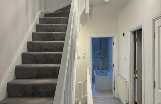 b5fb730666275d82c4a59661d29614230cd51982ece28566192cd9530cdf97f5 5e95f3093e v0.jpg