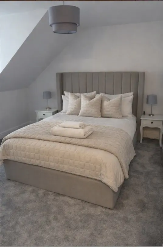 e4f6fe7d15a6cab6b97286efe64b6ac157311ebfdbf718c39f54b5ab44a0e1a6 5e95f3093e v0.jpg