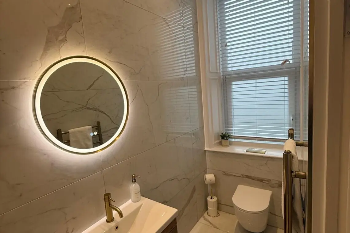 22bcf21c467856ec49484bf93913d0445e8cb300a3afe46e24a017154d51323b 3ac92a5fd0 v0.JPG.jpg